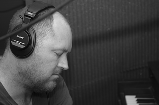 Pianist Thollem Mcdonas